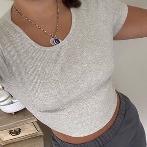 Uniqlo Baby Tee in Heather Gray Size S🩶